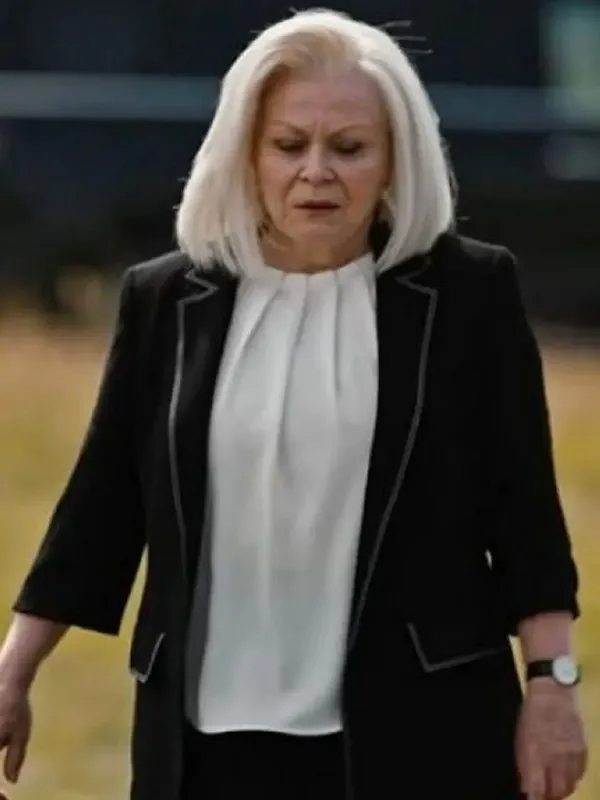 Caroline-Warner-Yellowstone-Season-4-Blazer Caroline Warner Yellowstone Season 4 Blazer